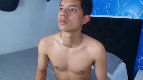 Max Myerss online show from April 4, 7:11 pm