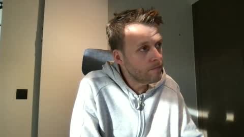 Max take off clothes online show from January 19, 10:08 am