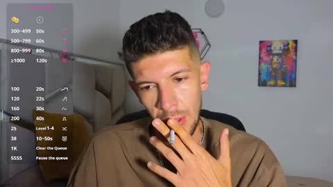 Snapshot of max_tayloor chatting on March 29, 12:54 am Max Taylor online show from March 29, 12:54 am