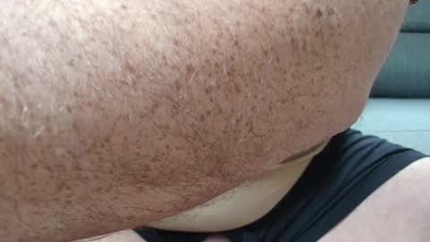 Snapshot of maxb84 chatting on September 30, 9:36 am Max online show from September 30, 9:36 am