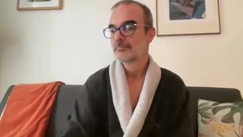 Max Mikado online show from November 11, 1:55 pm