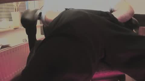 maxcamlove online show from February 23, 5:05 am