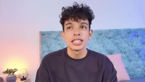 M A X F R O S T   online show from February 8, 7:17 pm