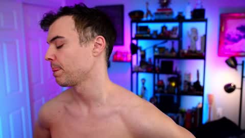 Snapshot of maxhughes chatting on November 22, 3:27 am Max Hughes online show from November 22, 3:27 am