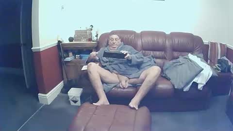 MAX online show from October 2, 11:23 pm