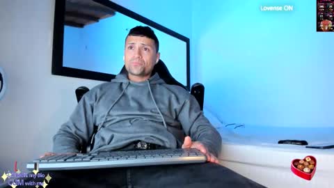 MAXI      online show from October 3, 8:11 am