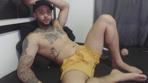 Snapshot of maxi_rogger chatting on February 28, 8:09 am maxi rogger online show from February 28, 8:09 am