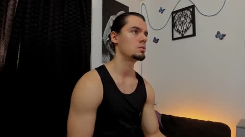 Snapshot of maxi_styles chatting on February 3, 6:07 pm Alex online show from February 3, 6:07 pm