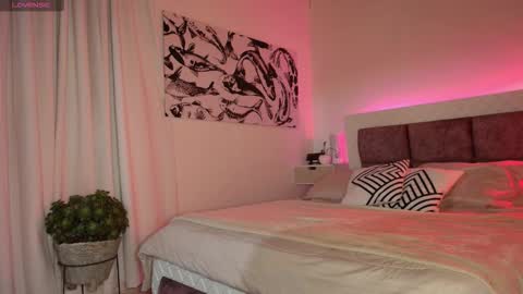 Snapshot of maxianomal chatting on October 10, 2:32 am Max online show from October 10, 2:32 am