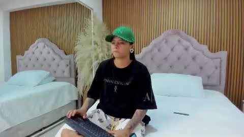 Maxi online show from June 22, 11:24 pm