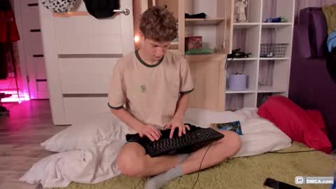 maxim burn online show from February 26, 9:25 pm