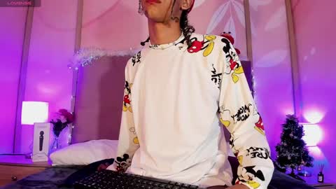maxim online show from December 27, 9:17 am