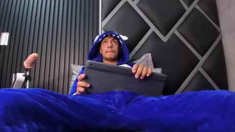 maxi online show from September 21, 3:57 pm