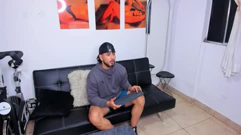 Maximo online show from November 21, 3:16 am