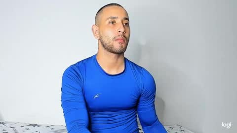 Snapshot of maximo004 chatting on February 18, 1:12 am Maximo online show from February 18, 1:12 am