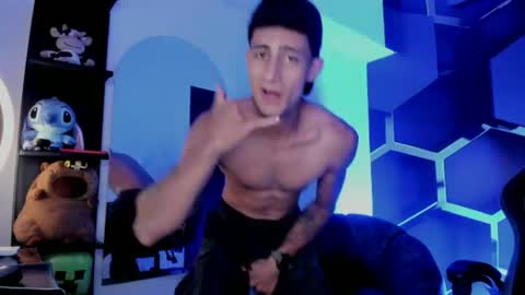 Snapshot of maximo_romano chatting on July 24, 7:34 pm Maximo online show from July 24, 7:34 pm