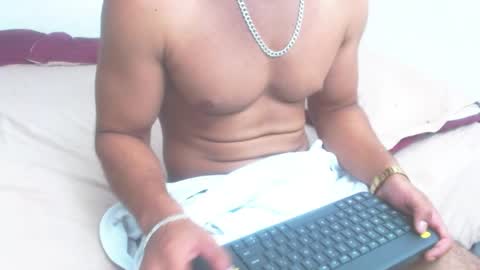 maximo_ston online show from March 29, 1:44 pm