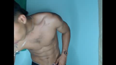 Maximo Aron Vega online show from December 8, 10:57 pm