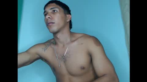 Maximo Aron Vega online show from December 9, 2:02 am