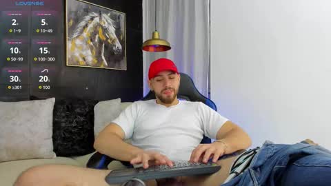 Maximo Wolf online show from October 28, 9:17 pm