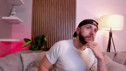 Maximo Wolf online show from May 9, 11:43 pm