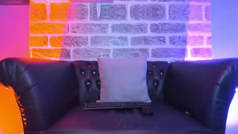 MAXIMO online show from February 18, 5:36 am