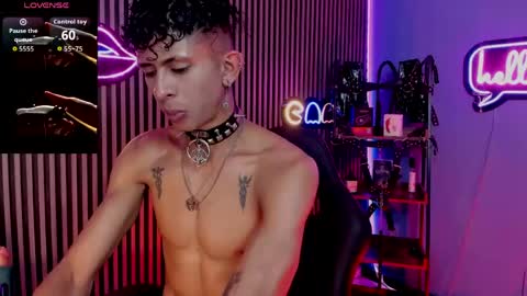 MAXIMO online show from April 28, 11:43 pm