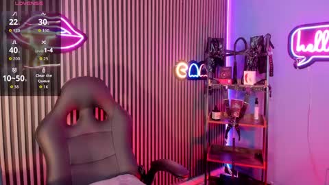 MAXIMO online show from May 5, 4:42 am
