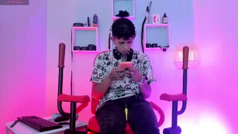 MAXIMO online show from July 3, 3:57 am