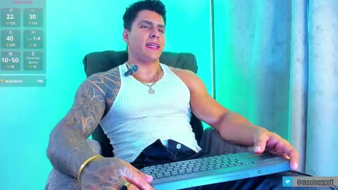 Snapshot of maximoscott_ chatting on February 25, 8:51 pm Maximoscott online show from February 25, 8:51 pm