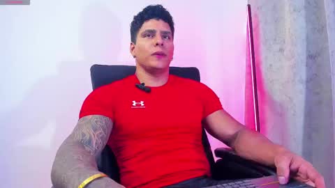 Snapshot of maximoscott_ chatting on February 28, 6:09 pm Maximoscott online show from February 28, 6:09 pm