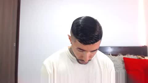 Snapshot of maximus_golden chatting on February 17, 2:30 am Independent Model online show from February 17, 2:30 am