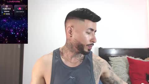 Snapshot of maximus_golden chatting on March 27, 3:45 am Independent Model online show from March 27, 3:45 am