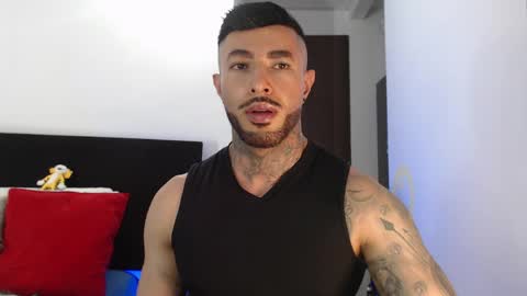 Independent Model online show from May 9, 5:12 am
