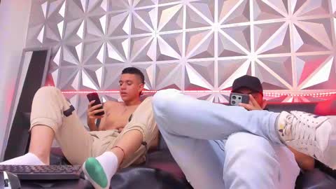 Maximus online show from December 19, 2:46 pm