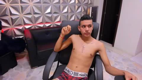 Maximus online show from January 3, 4:16 pm