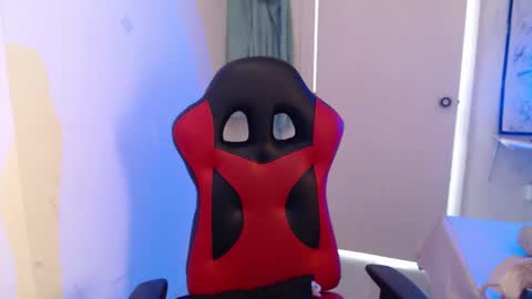 maxinesex_ online show from January 16, 2:10 pm