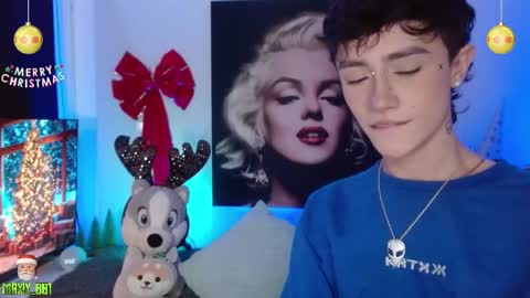 Max online show from December 9, 7:50 pm