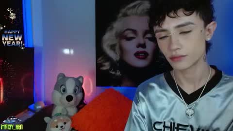 Max online show from January 3, 1:59 am