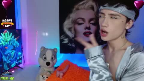 Max online show from February 6, 6:29 am