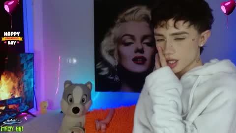 Max online show from February 12, 6:08 am