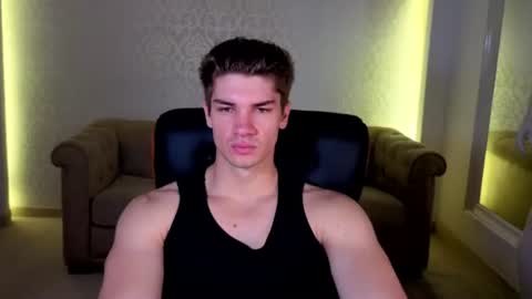 MaxKaiden online show from June 17, 4:15 am