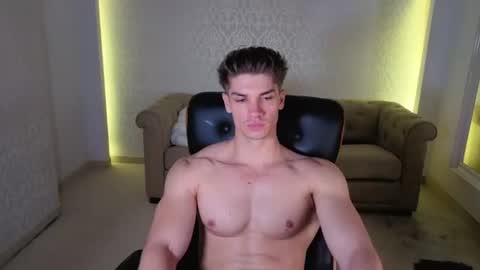 MaxKaiden online show from June 29, 10:15 am