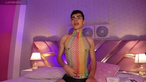 Max Owen  online show from January 31, 7:29 pm