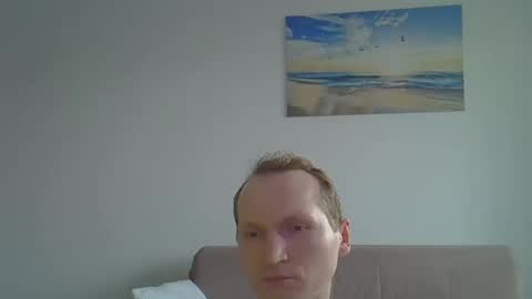 Snapshot of maxrelax90 chatting on April 5, 1:19 pm maxrelax90 online show from April 5, 1:19 pm