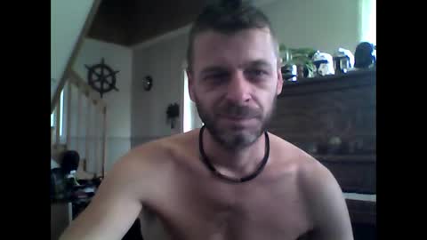 Snapshot of maxthewolf chatting on September 18, 1:24 pm MaxTheWolf online show from September 18, 1:24 pm