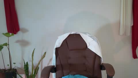 Snapshot of maxtopboy chatting on January 13, 4:39 am Max online show from January 13, 4:39 am