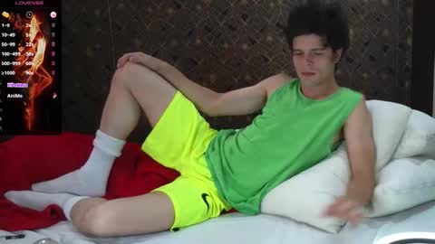 Snapshot of maxtopboy chatting on January 7, 3:20 am Max online show from January 7, 3:20 am