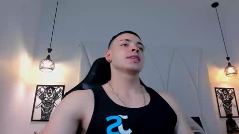 MAX online show from January 30, 10:41 pm