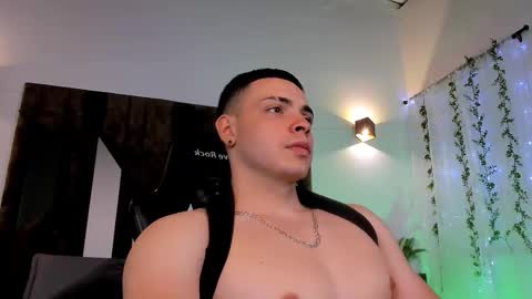 MAX online show from February 7, 3:01 am